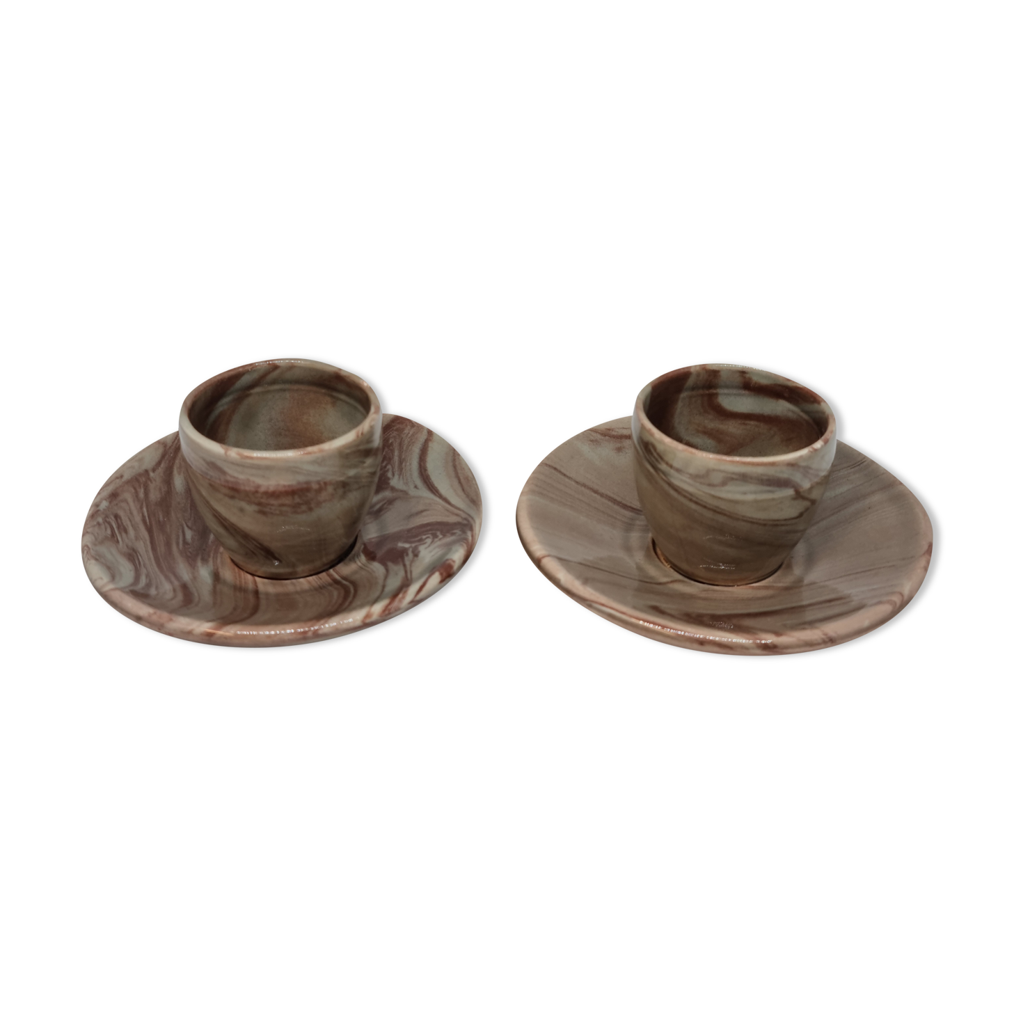Duo of ceramic shells