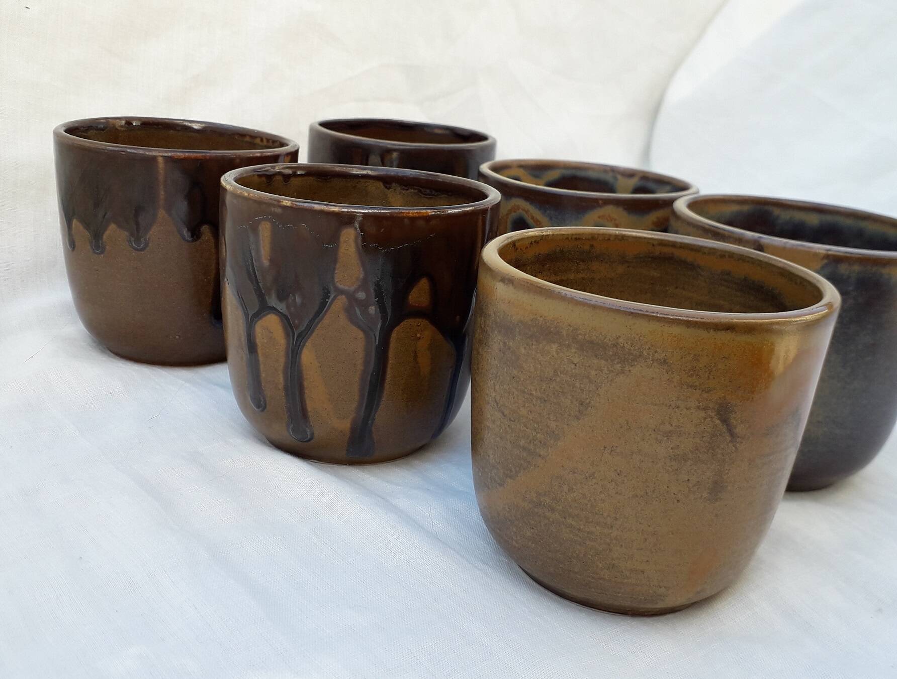6 stoneware cups