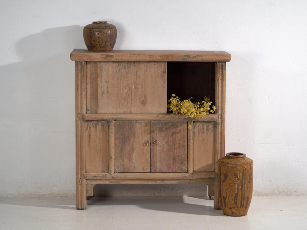 Armoire bas en orme – Shandong, vers 1900
