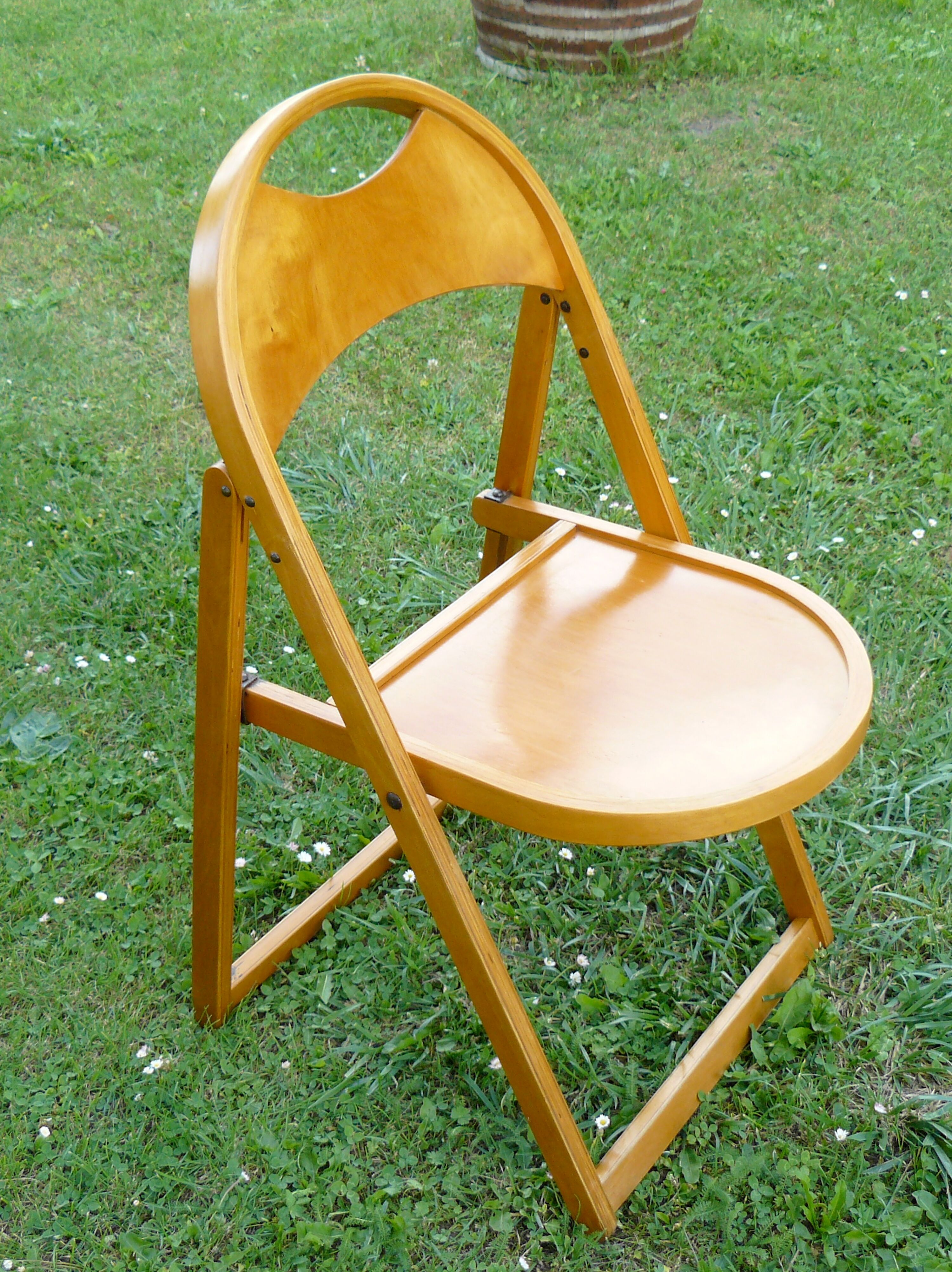 Pair of modernist pliantes chaises design 1950-60