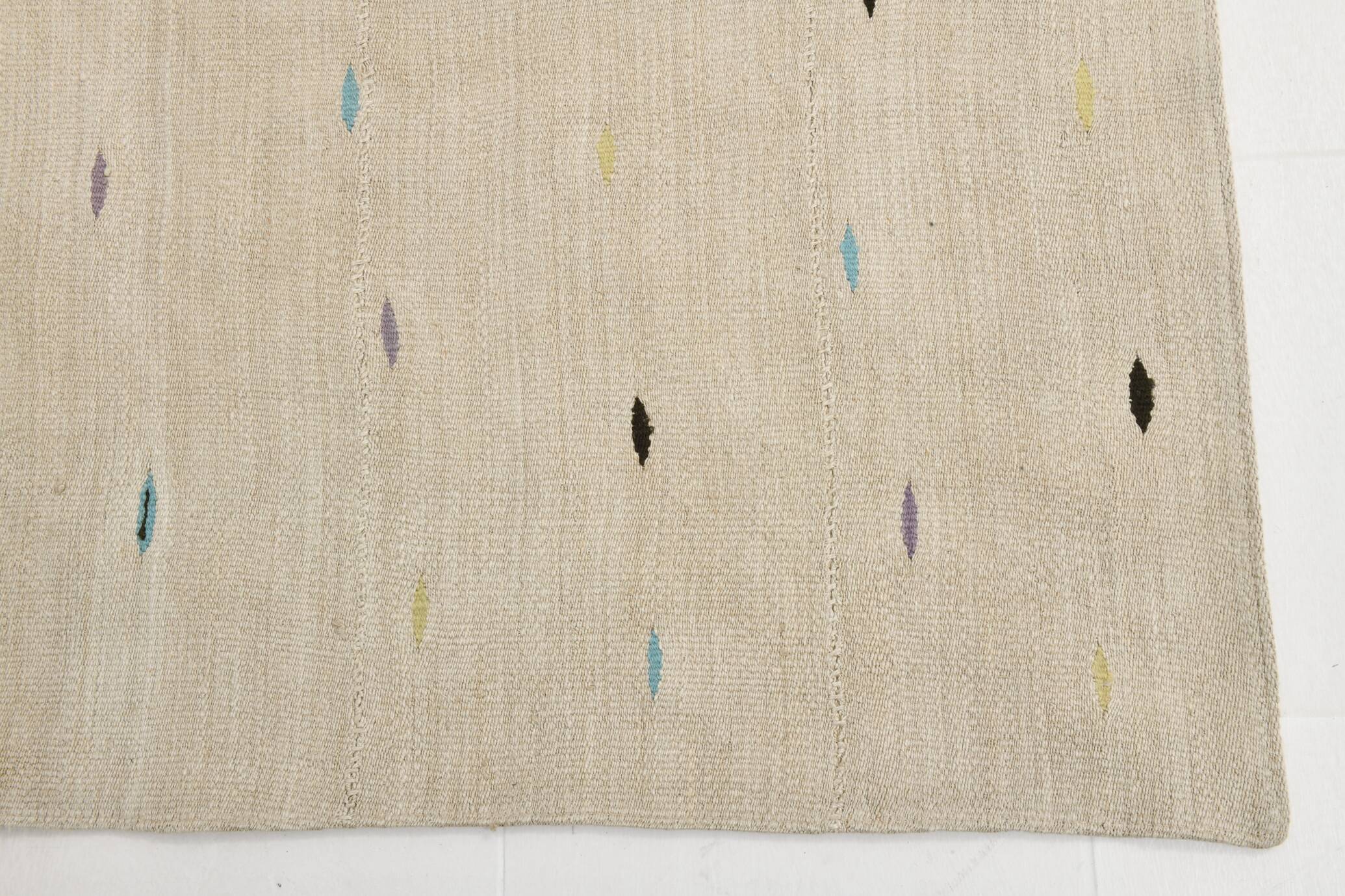 Tapis Kilim Minimaliste Beige Naturel à Motifs Ethniques, 164x225 Cm