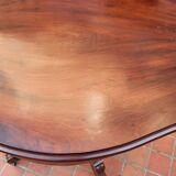 Violin table