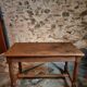 Table de ferme française ancienne en chêne et noyer (1780–1830)