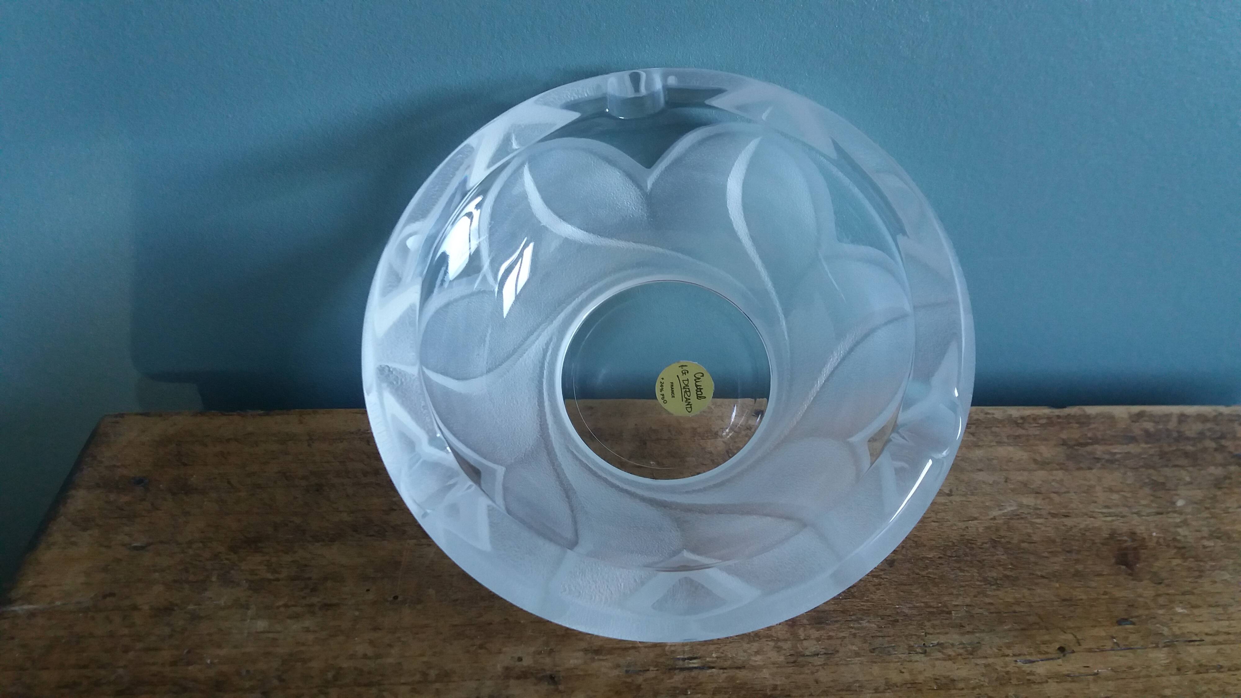 Crystal ashtray, flower shape, water lily J.G. Durand, Cristal d’Arques