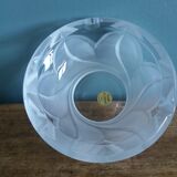 Crystal ashtray, flower shape, water lily J.G. Durand, Cristal d’Arques