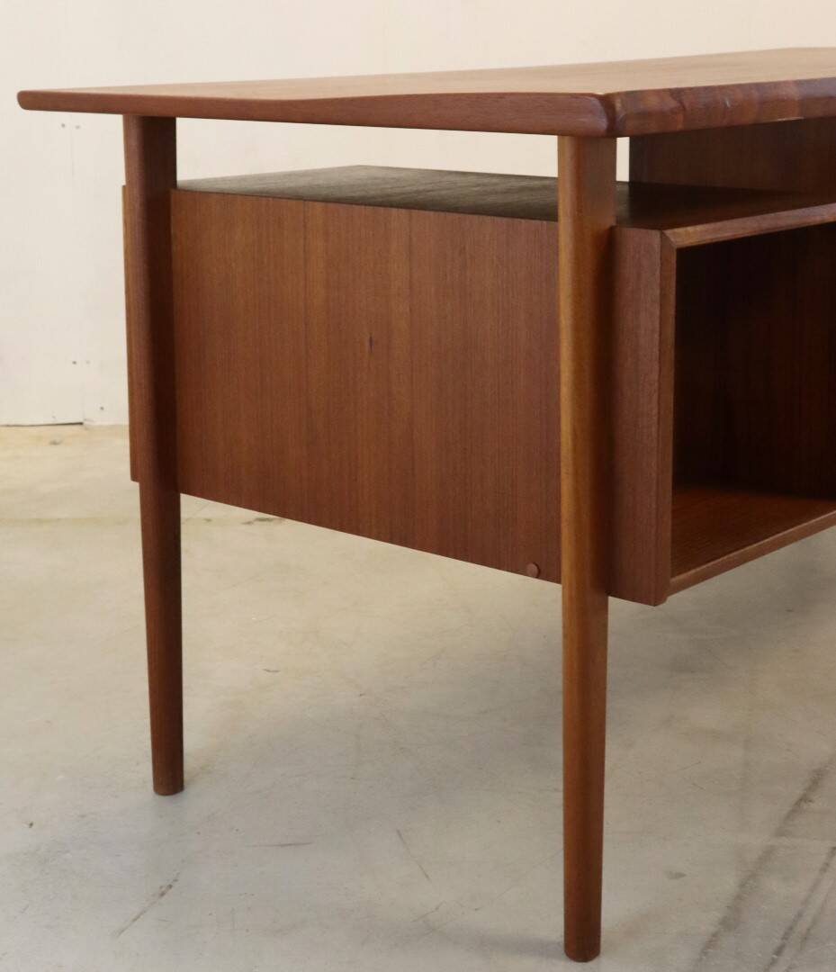 Peter Løvig Nielsen pour le bureau "Vemb" de Hedensted Møbelfabrik