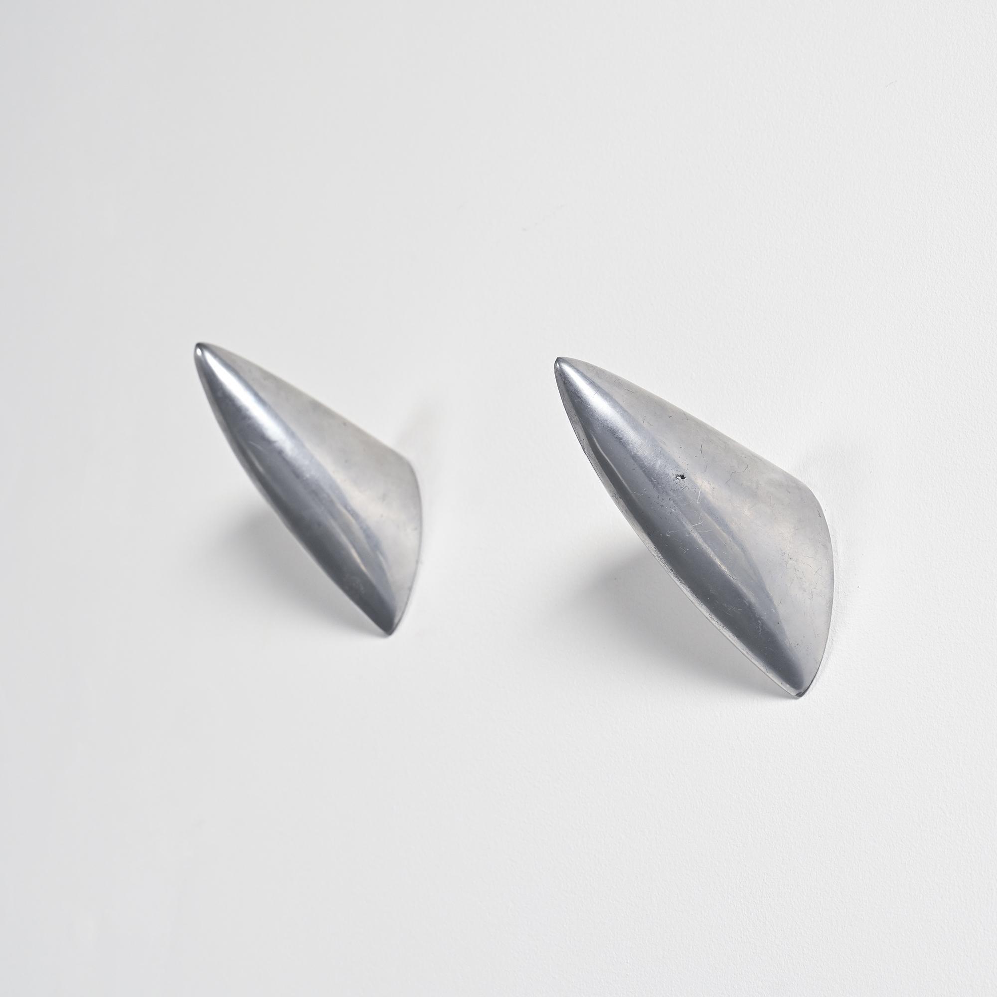 Pair of coat hooks "Chab Wellington" by Philippe Starck, O.W.O 1987