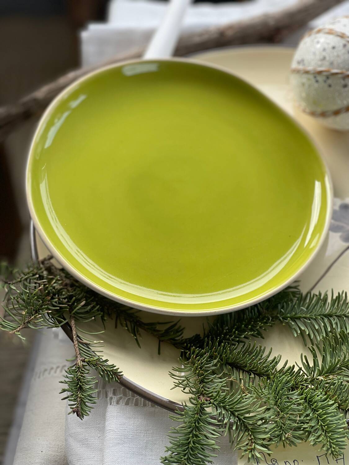 6 glazed ceramic dessert plates