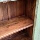 Armoire vitrée patinée verte