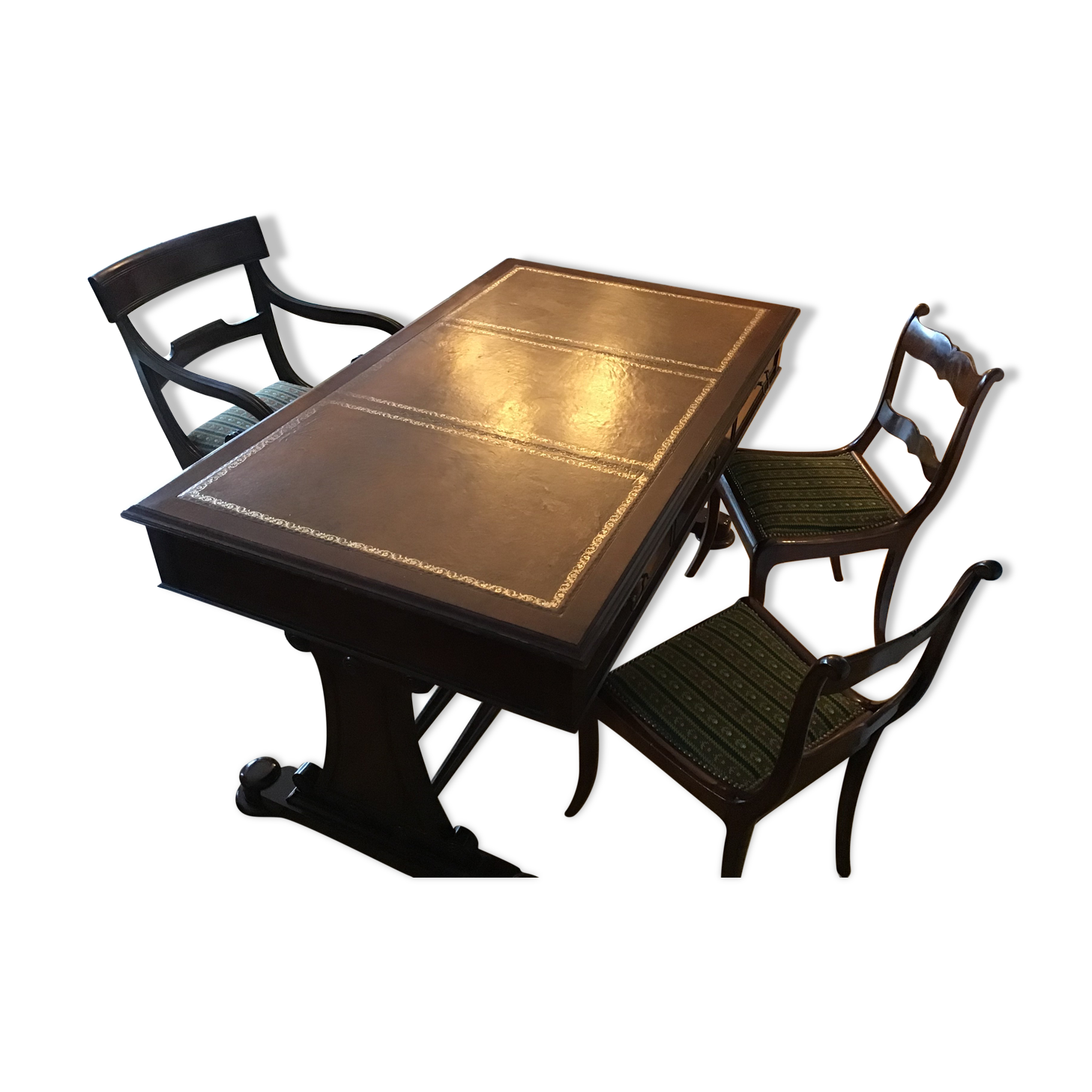 Minister's office and 3 chairs