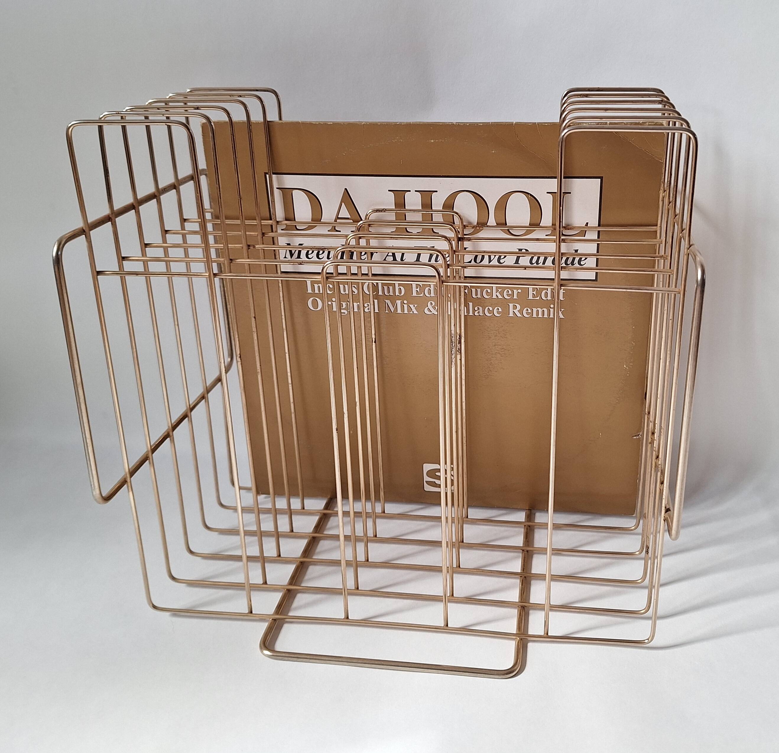 Vinyl record holder / magazine holder