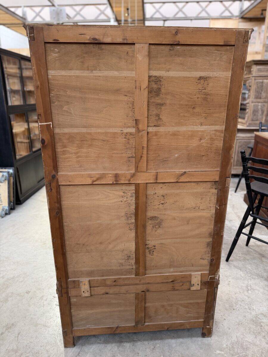 Vitrine en chêne début XXème