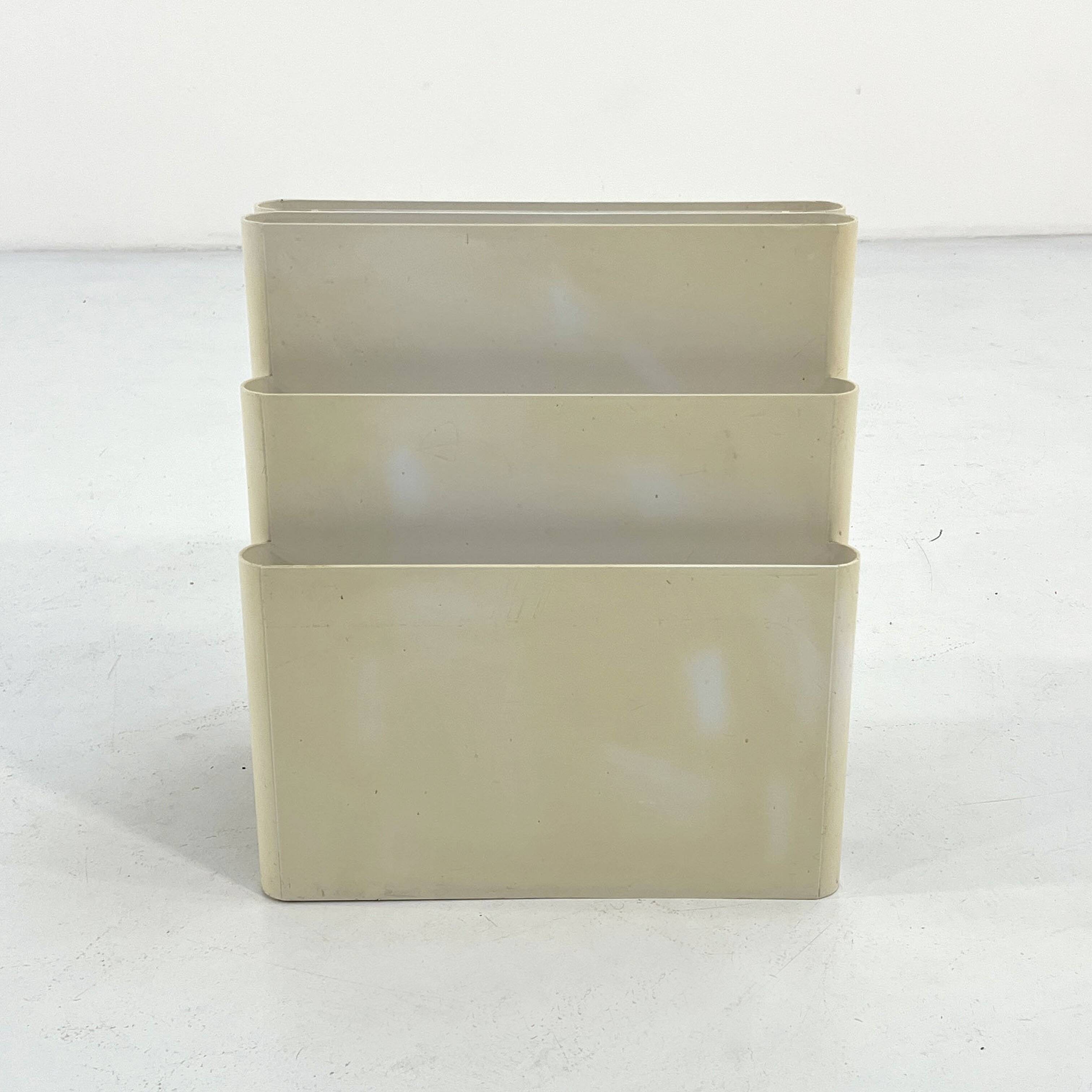 White magazine rack by Giotto Stoppino for Kartell, 1970