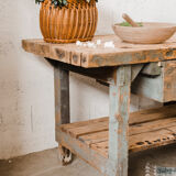 Green wooden workbench – 2 drawers