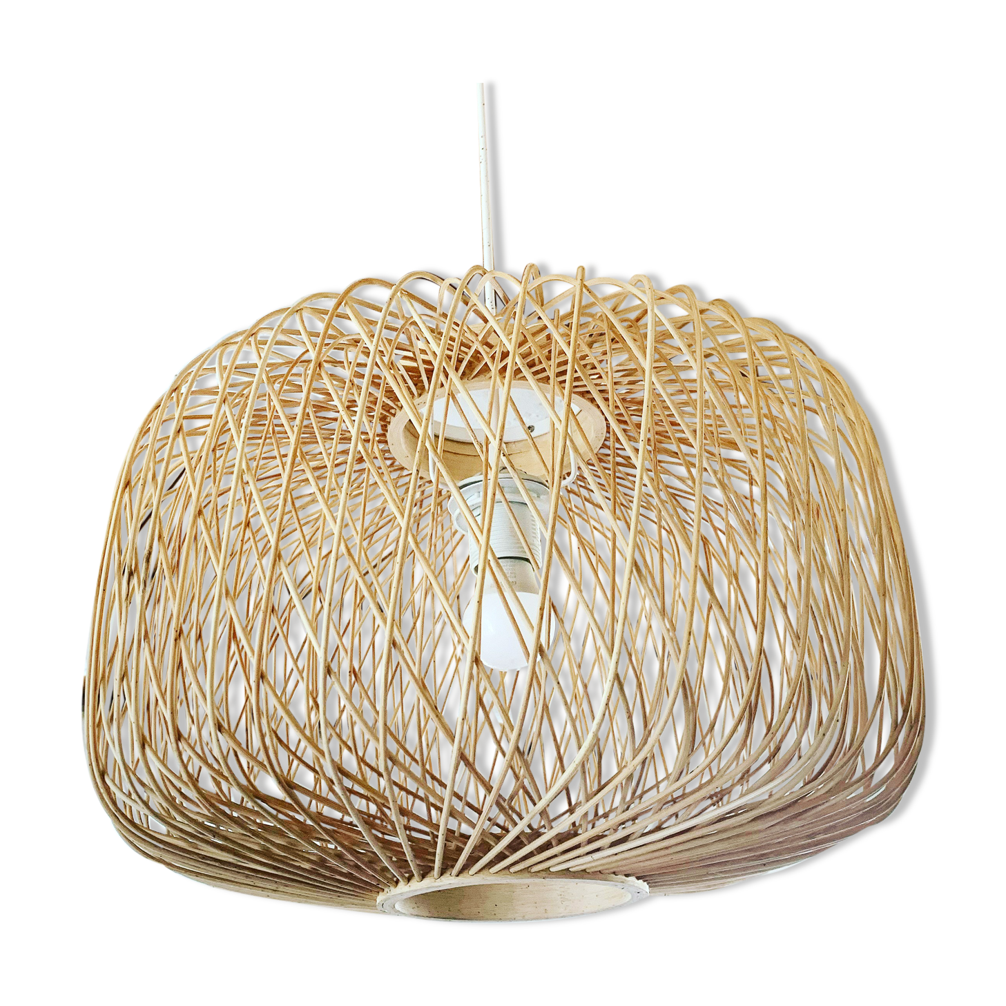 Openwork wicker hanging lamp