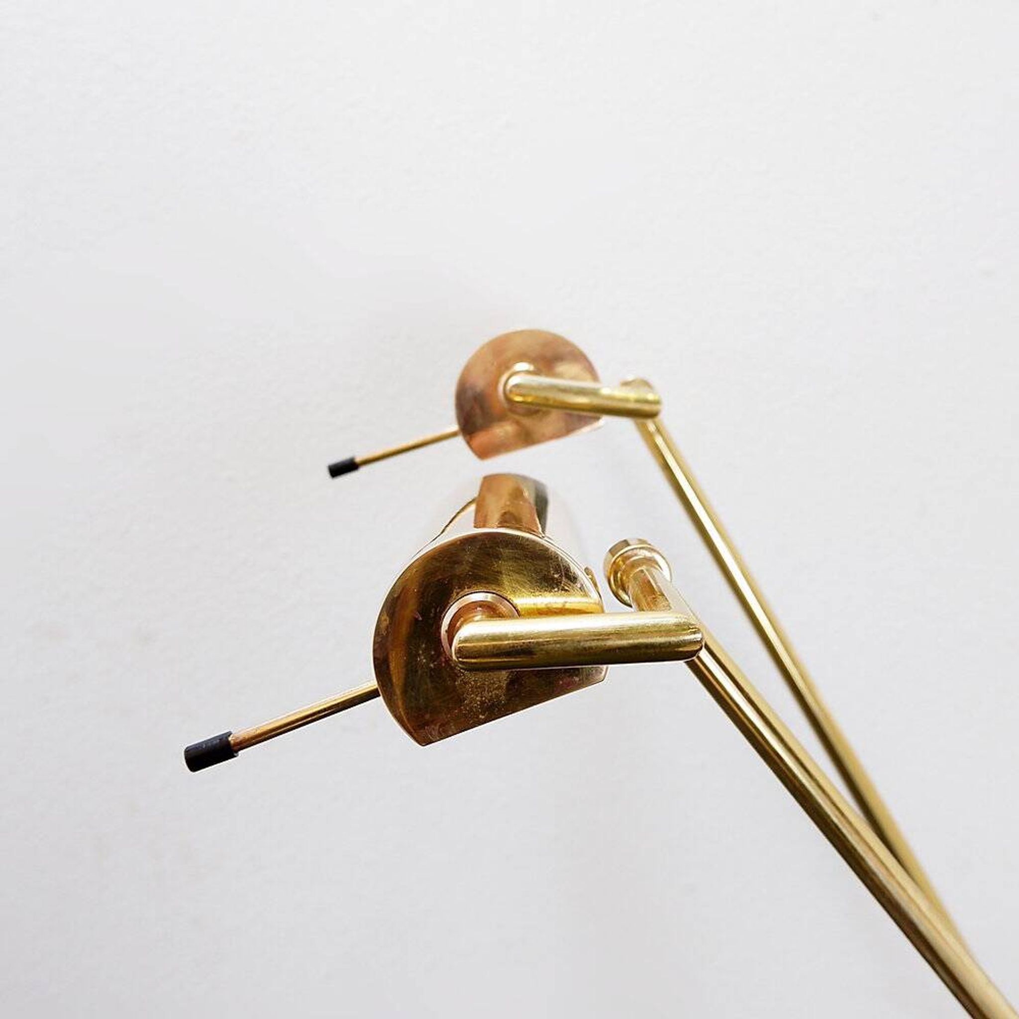 Pair of vintage articulated brass desk lamps - Stéphane Davidts, Belgium