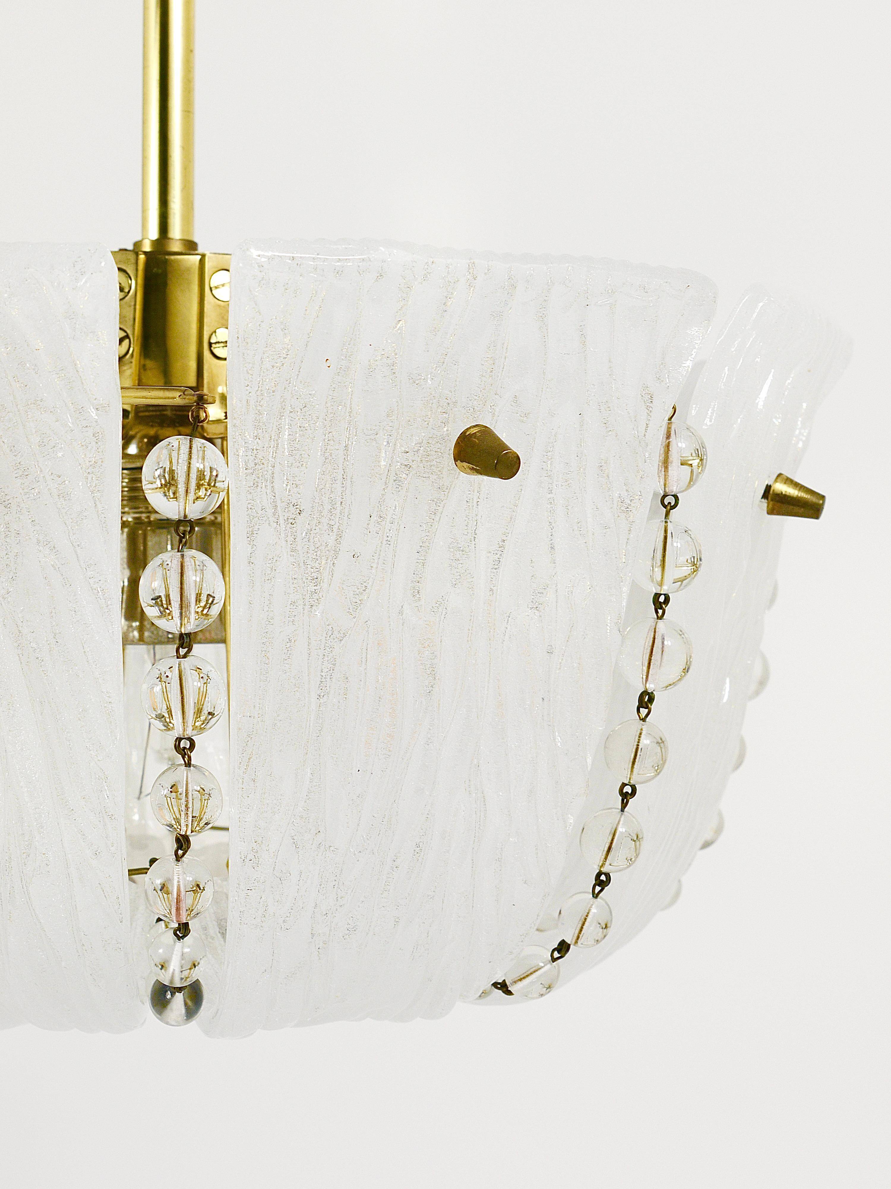 J.T. Kalmar Petite curved suspension basket, brass and glass, Austria, 1950s