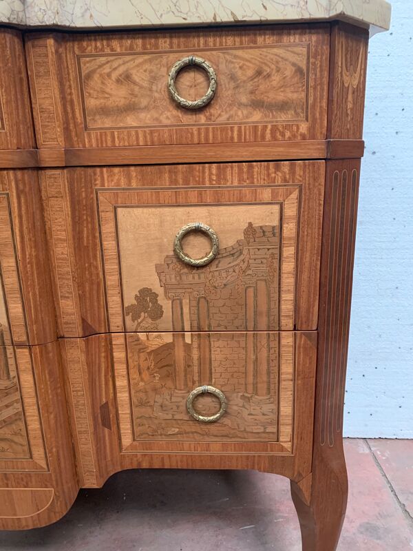 Commode a ressaut central en bois d'amarante et bois de rose XX siècle