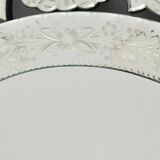 Oval mirror called Venice