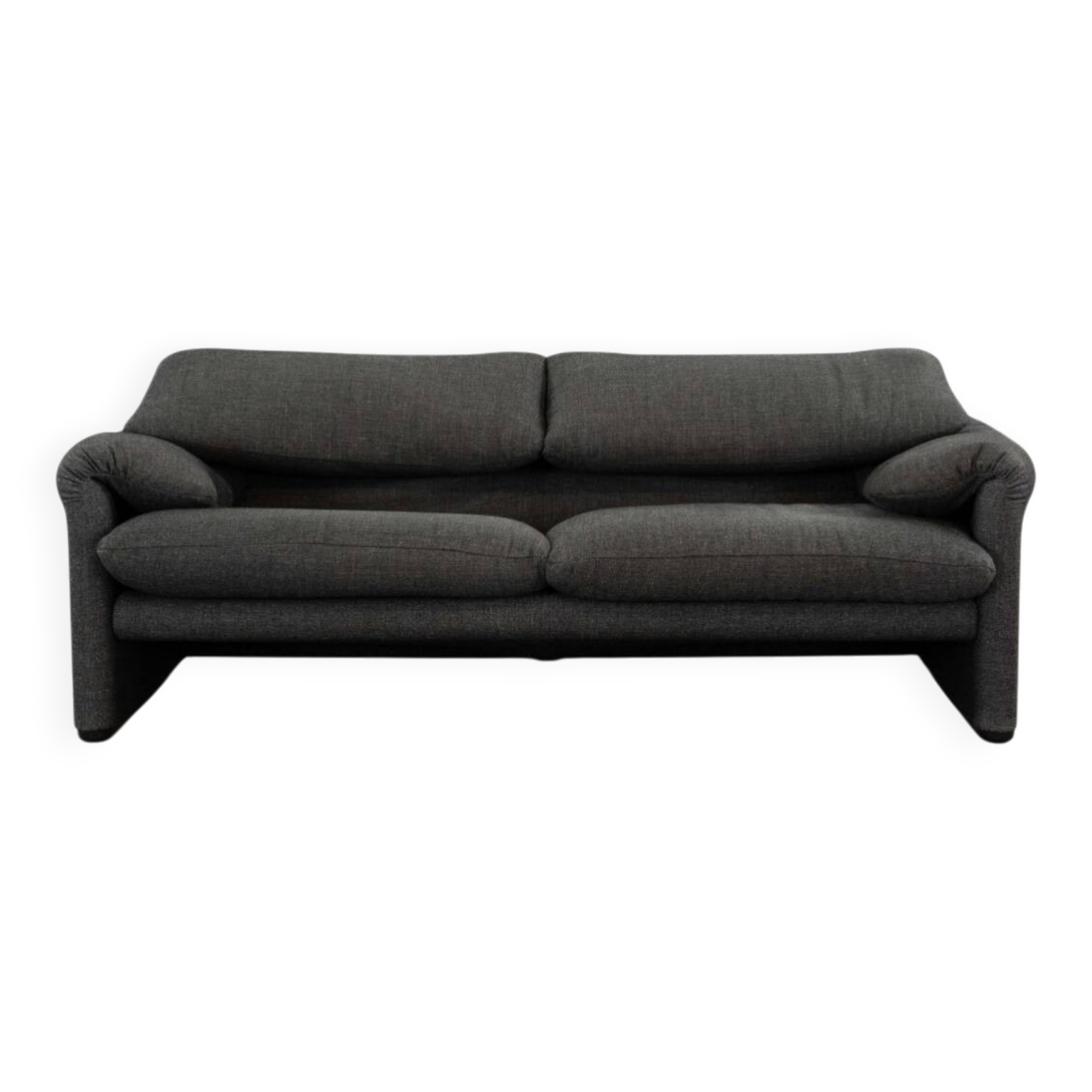 Pair of Cassina Maralunga 2-seater sofas – design Vico Magistretti