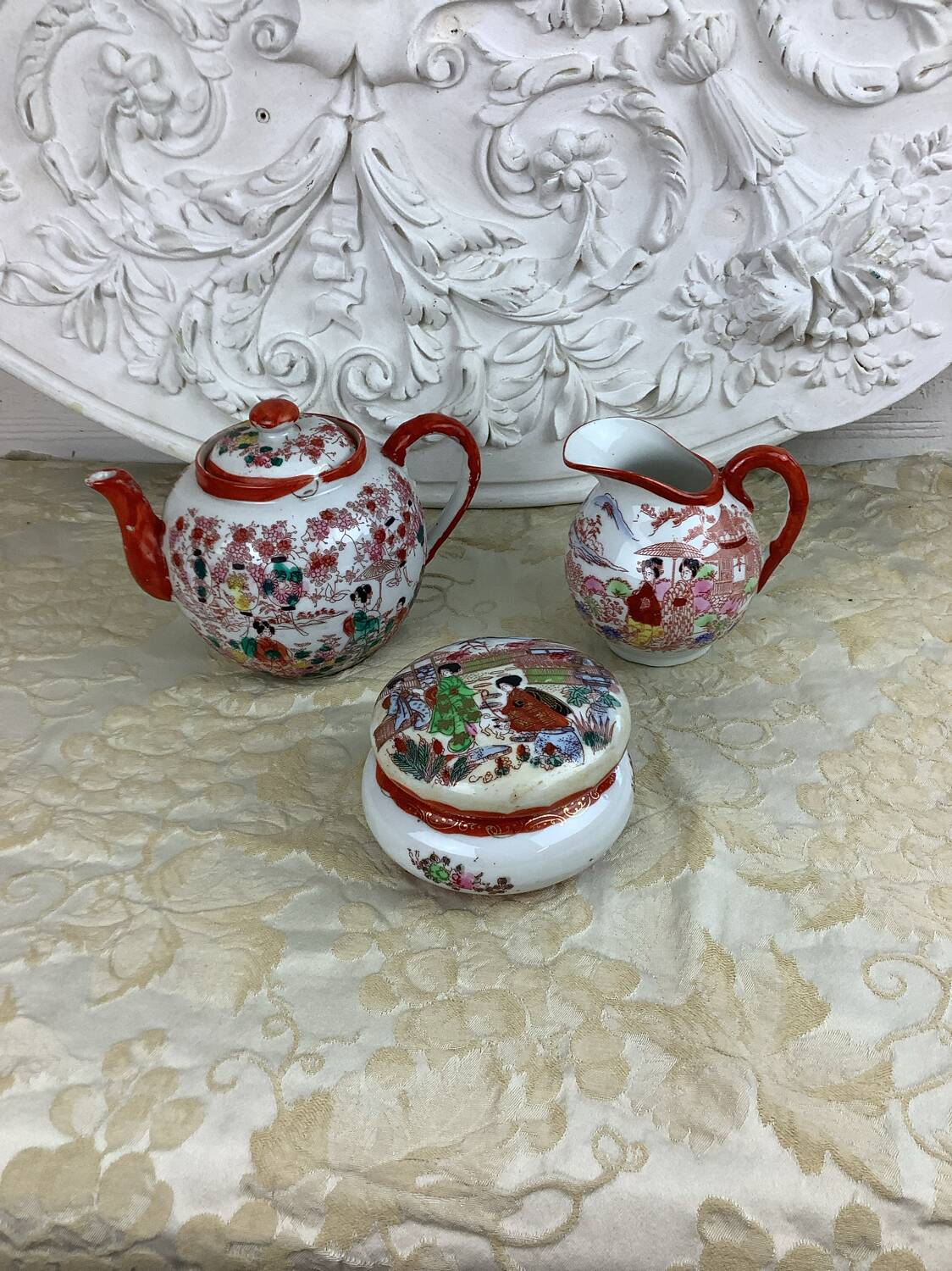 Ensemble Porcelaines Japonaise
