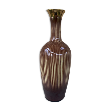 Vase soliflore en céramique émaillée beige et or, numéroté et vintage