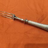 Exceptional cutting set with silver stag.