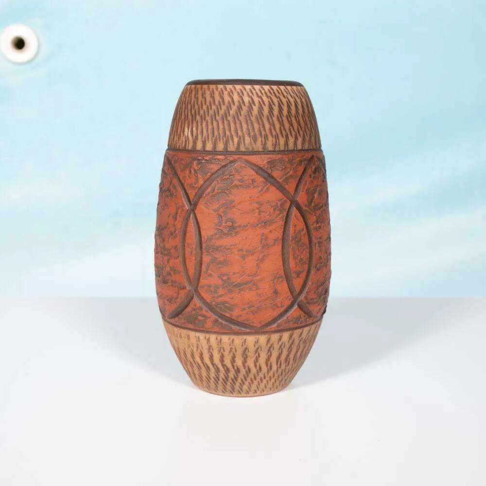 Handmade vintage vase 30/45