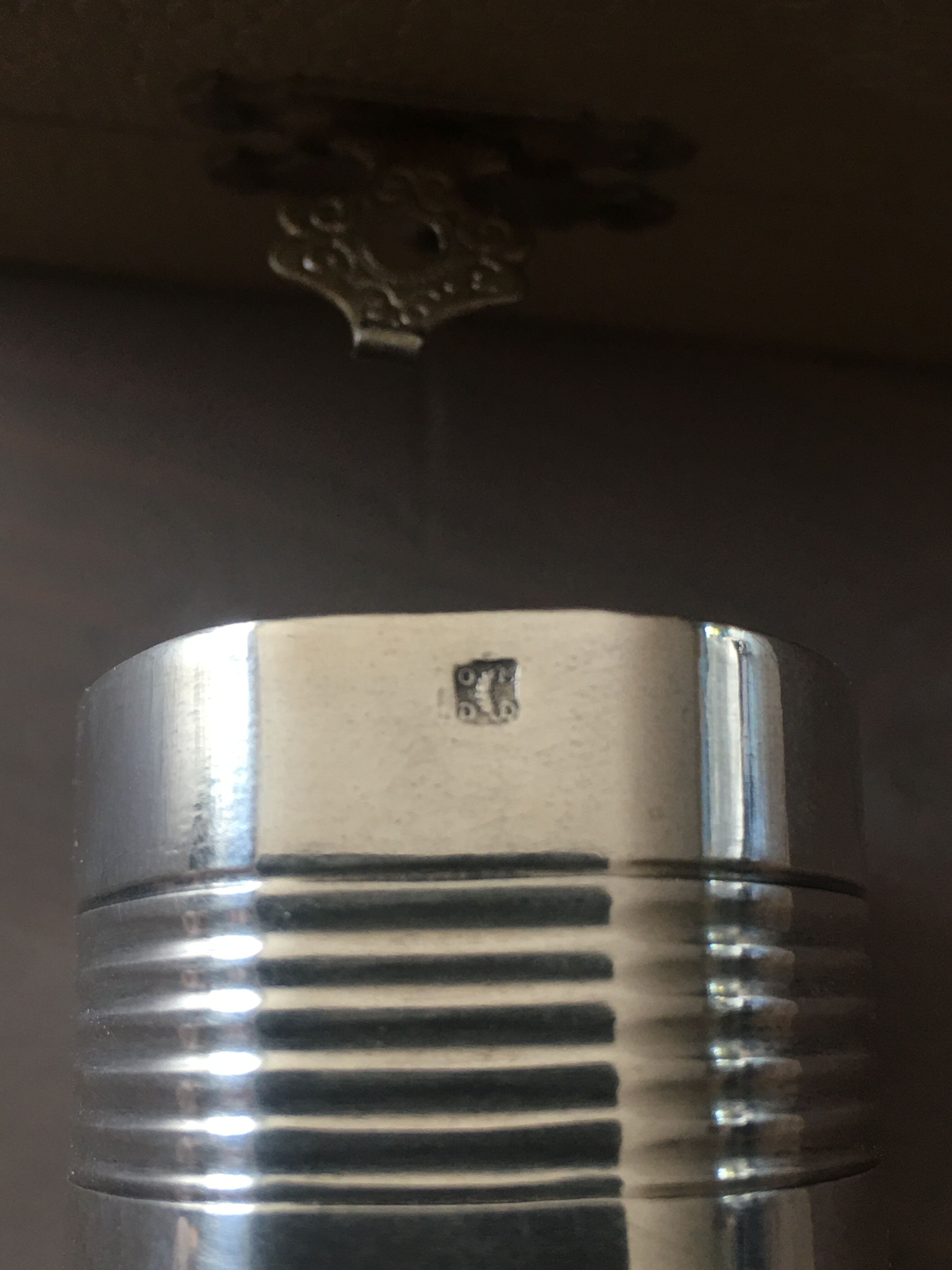 Silver metal towel round "Frédéric"