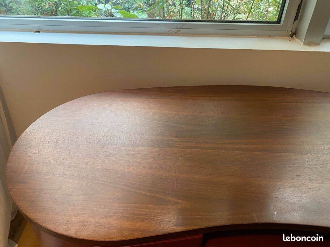 Walnut desk bordeaux