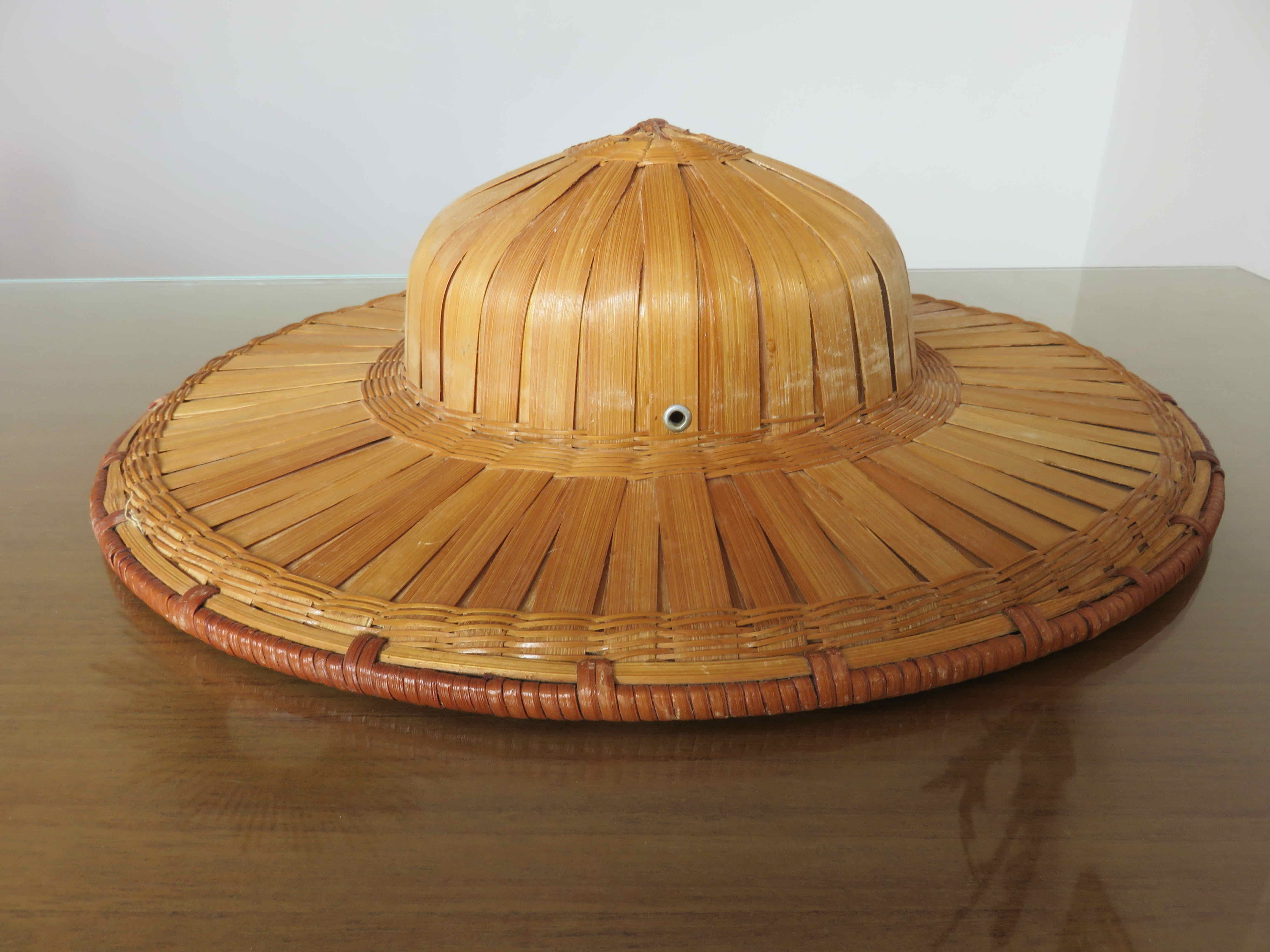 Hat colonial helmet in bamboo 70s
