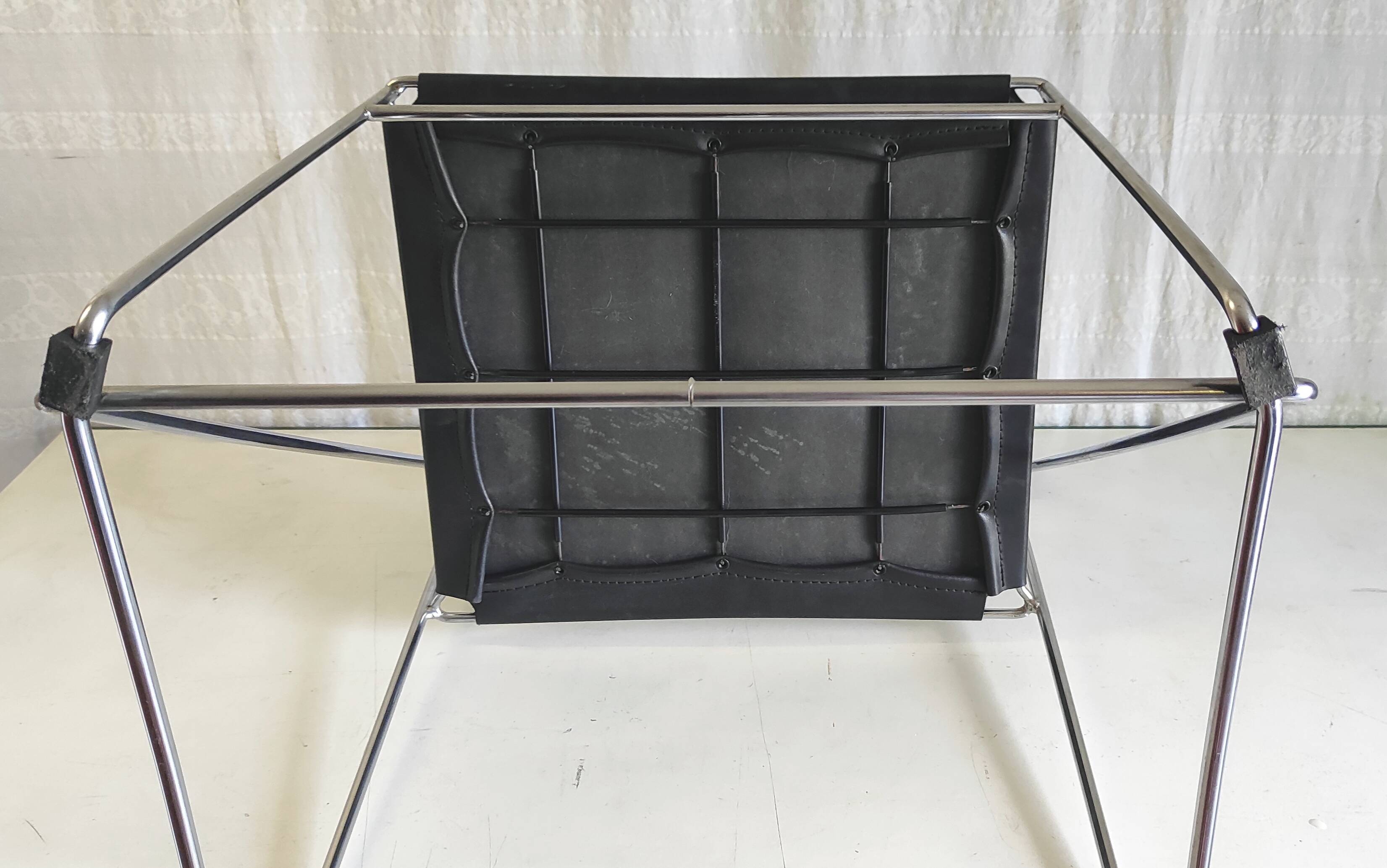 Modernist design chair chrome metal and black leather - 70s