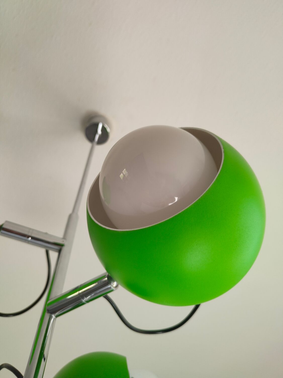 Suspension eye ball 1970