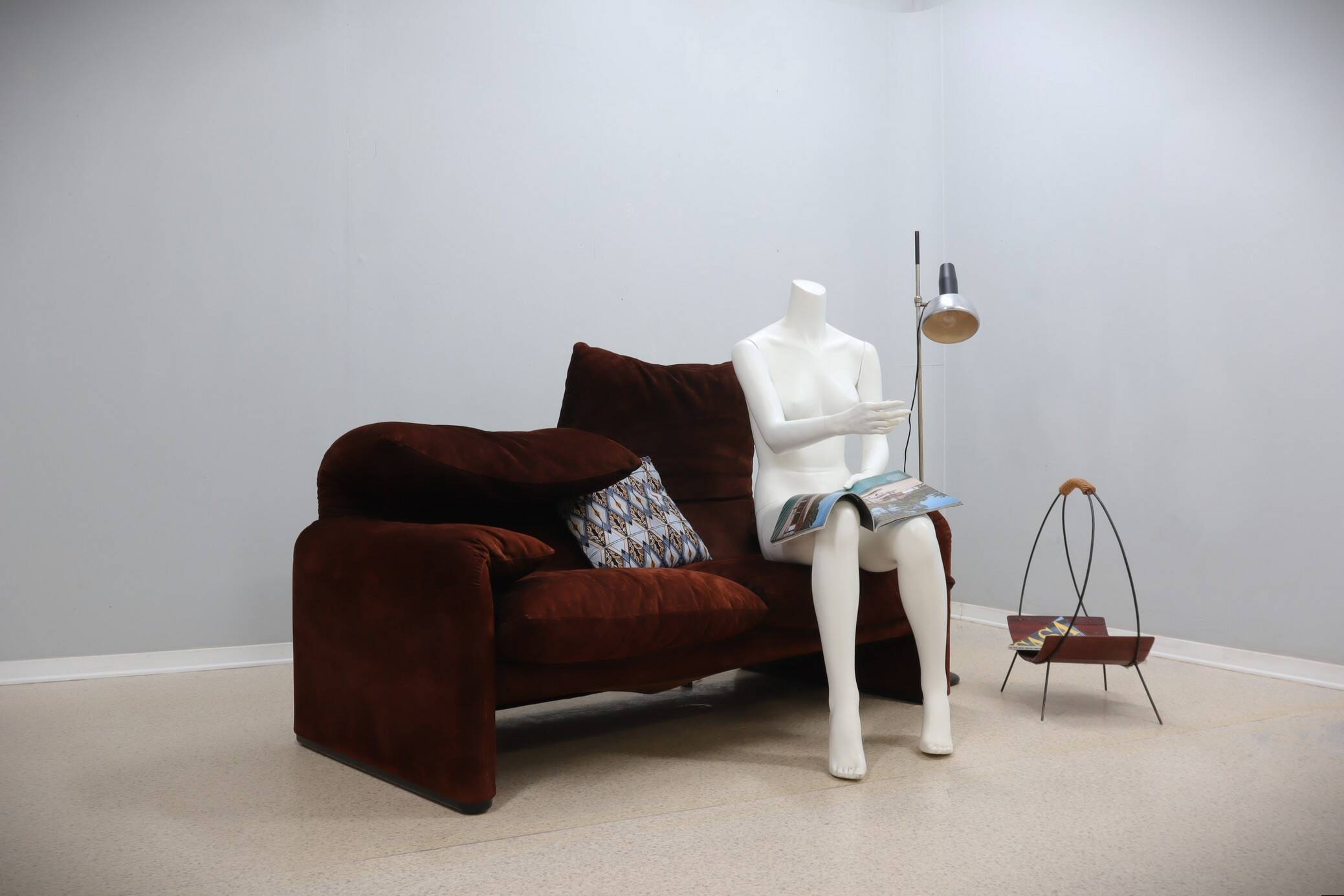 Canapé Maralunga 2 places en cuir suédé Cassina années 1970