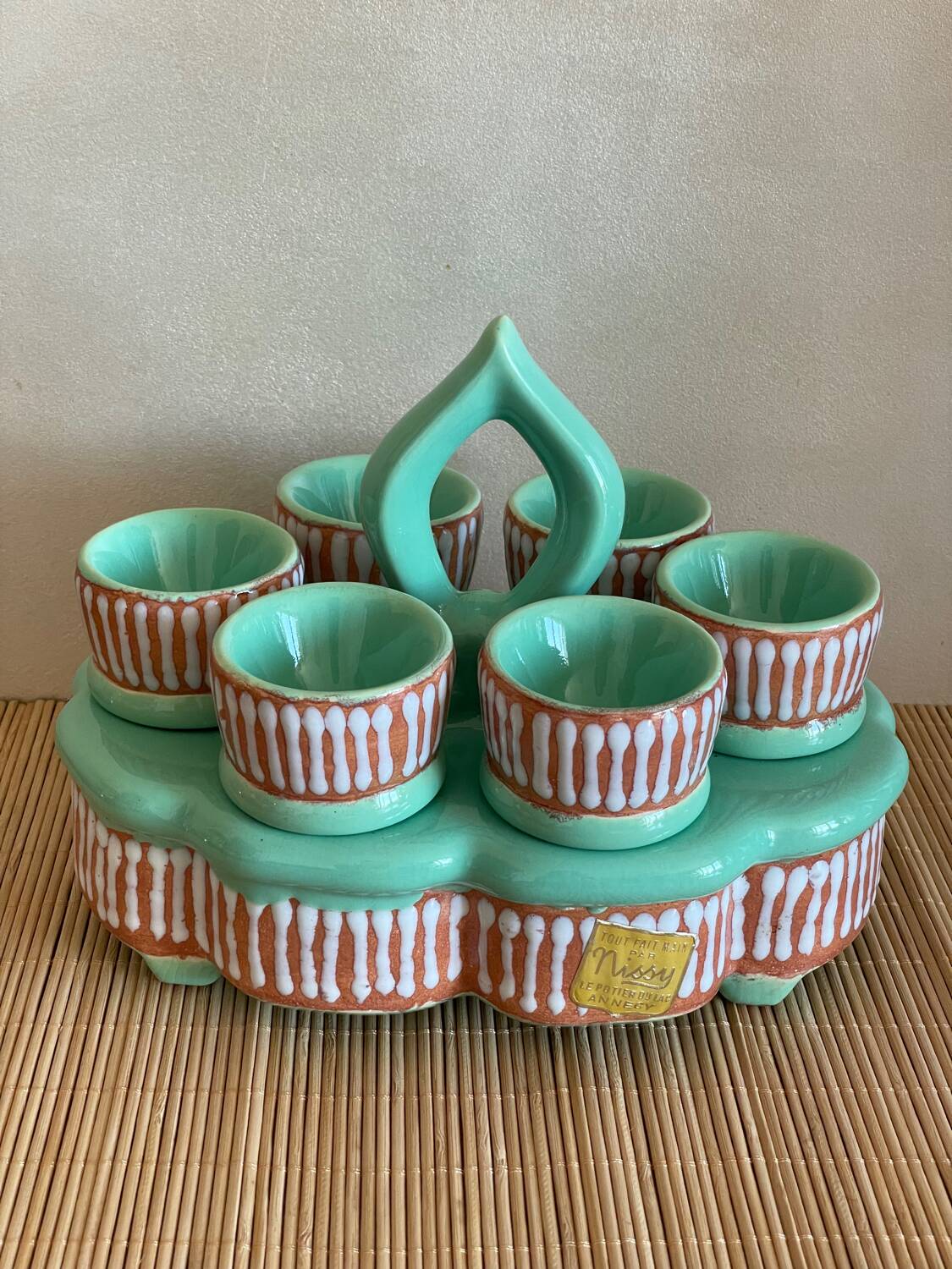 6 egg cups in their Missy Annecy holder