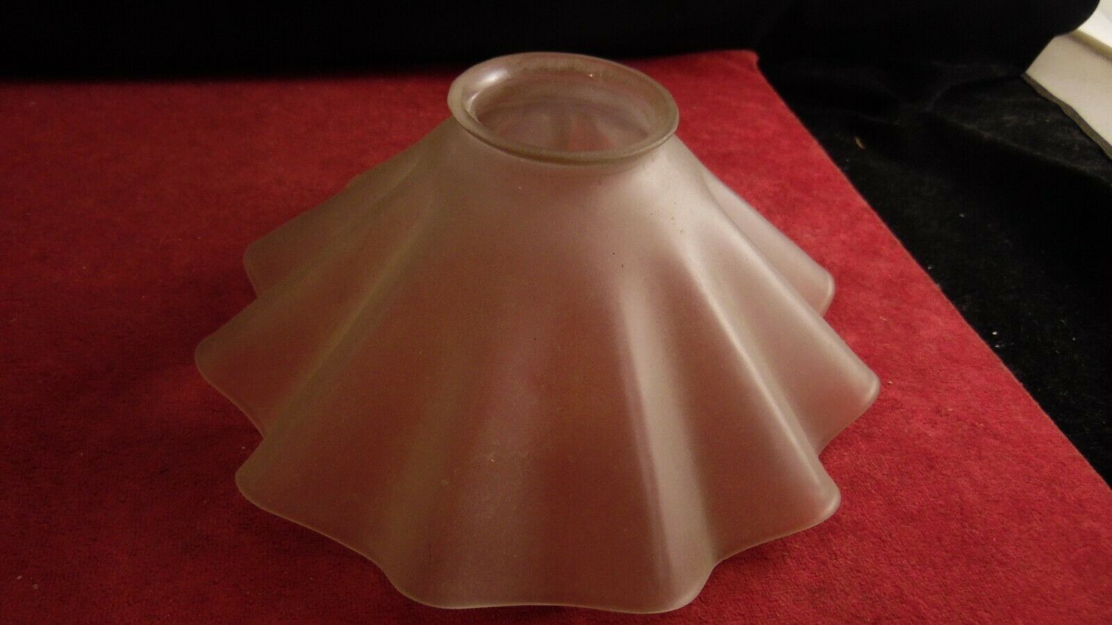 Abat jour plissé en verre dépoli