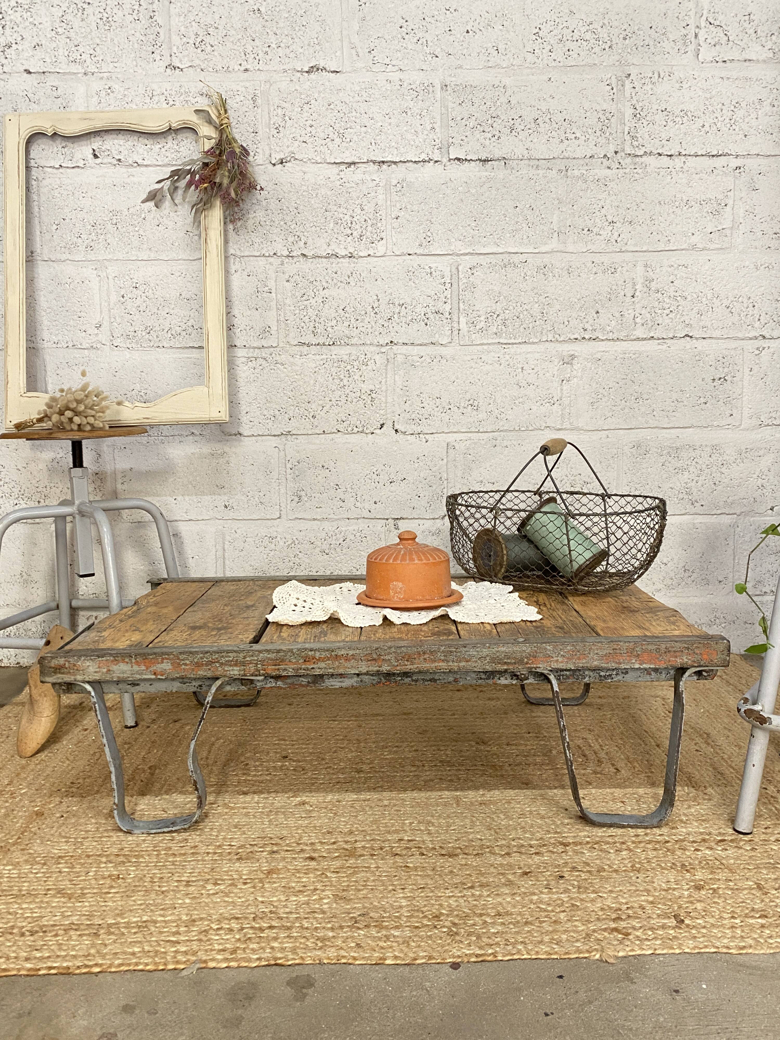 Coffee table - old SNCF pallet