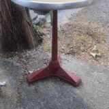 Bistro pedestal table