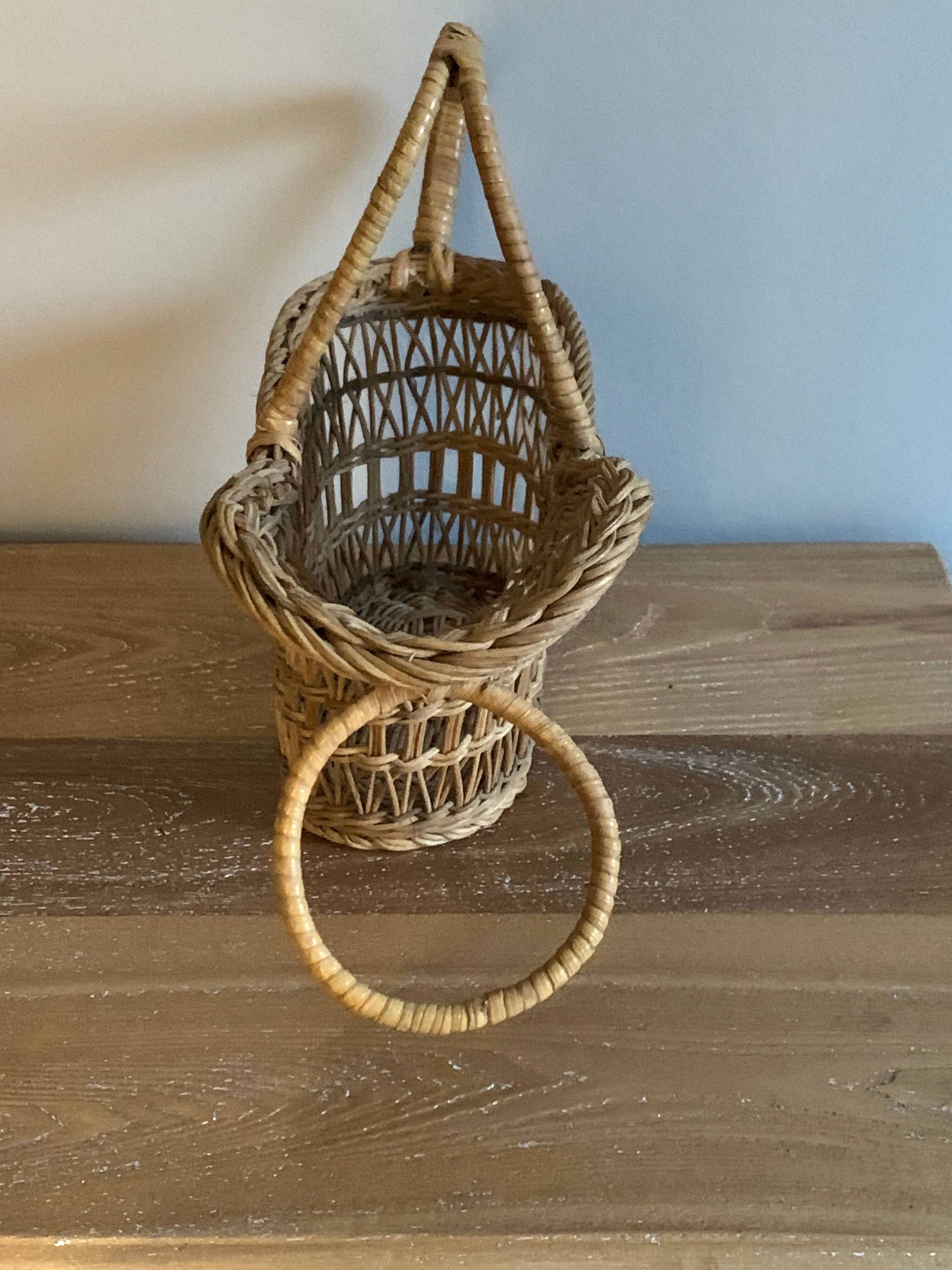 Vintage rattan bottle holder