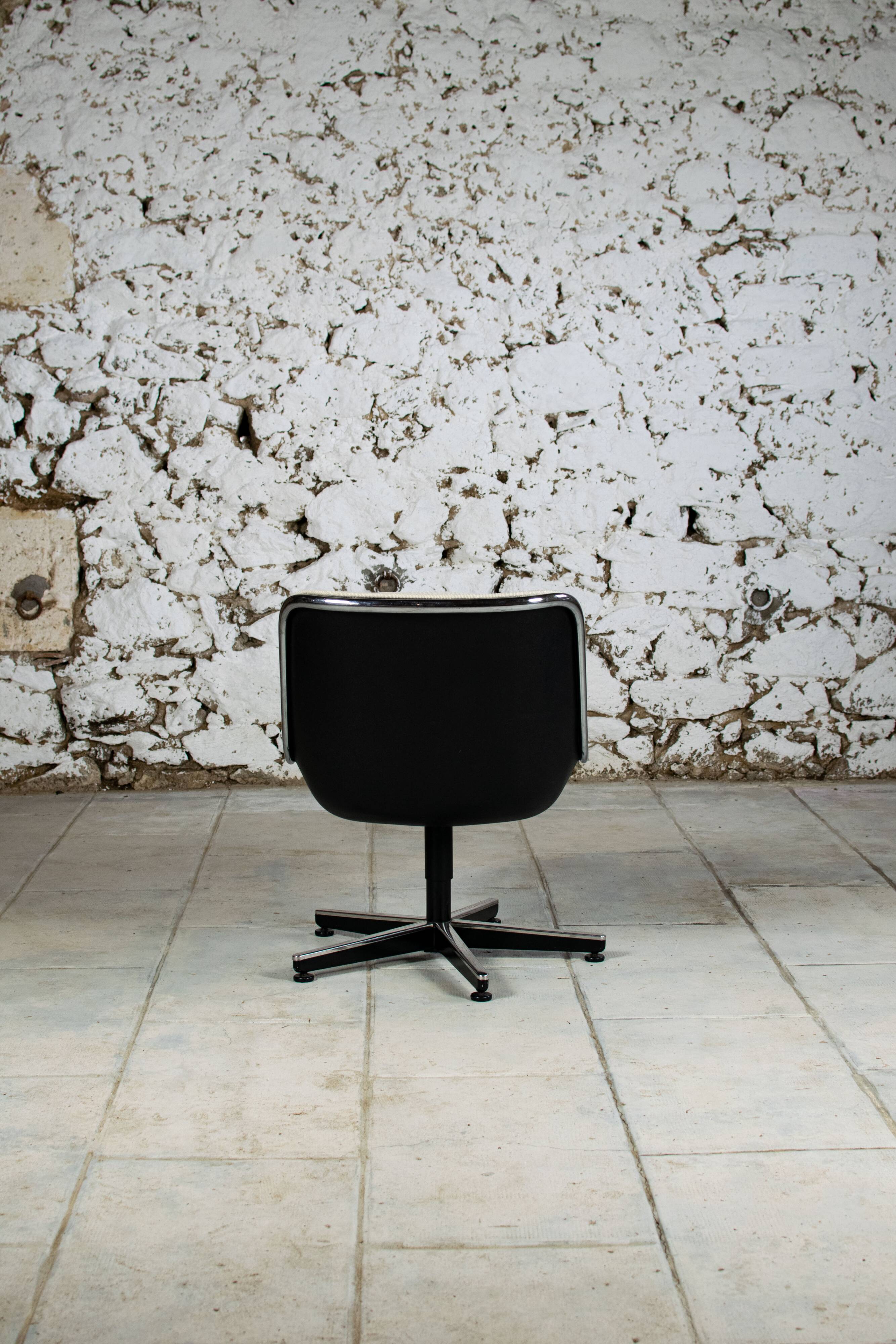 Fauteuil executive Charles Pollock pour Knoll, 1960