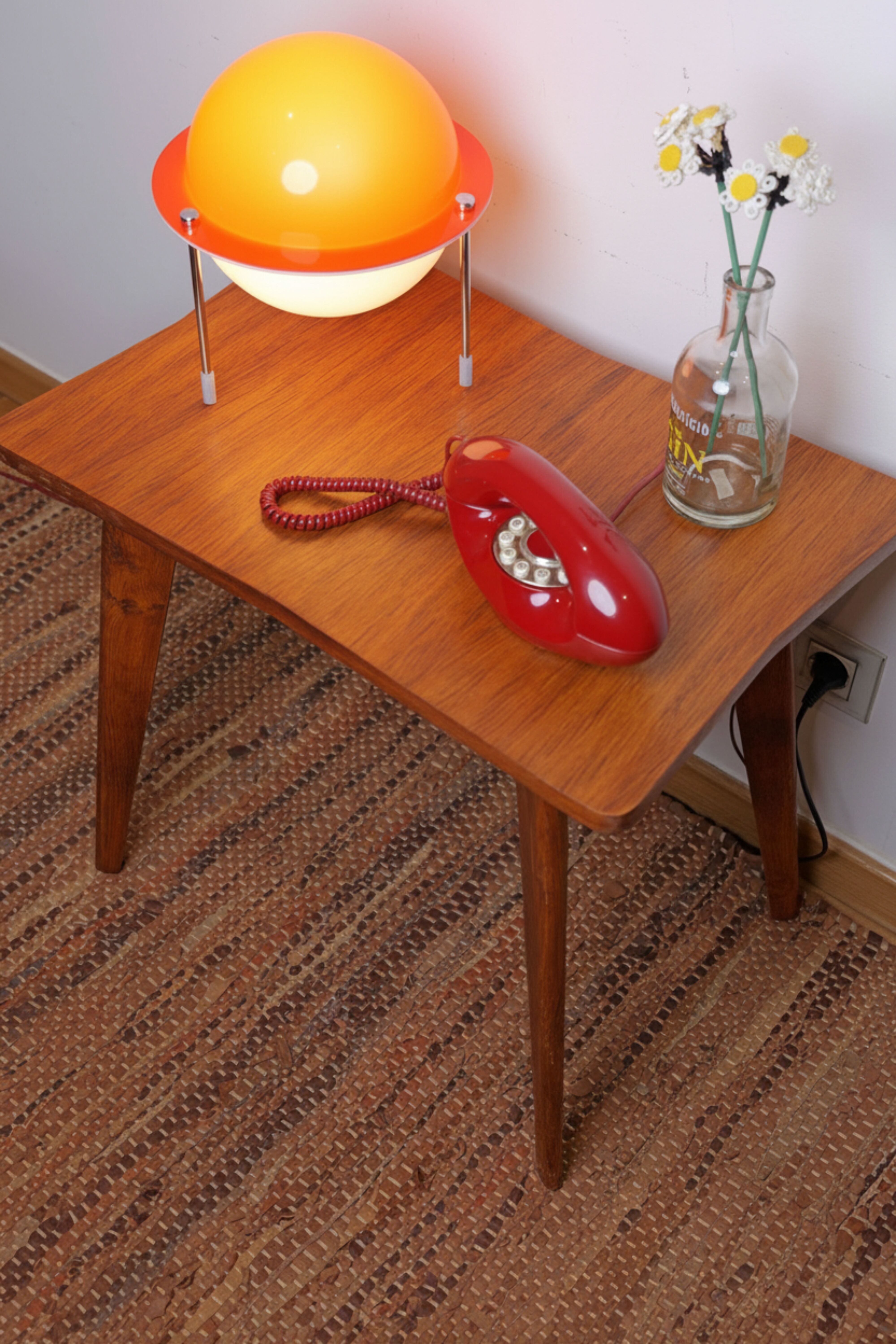 The Solo Side Table