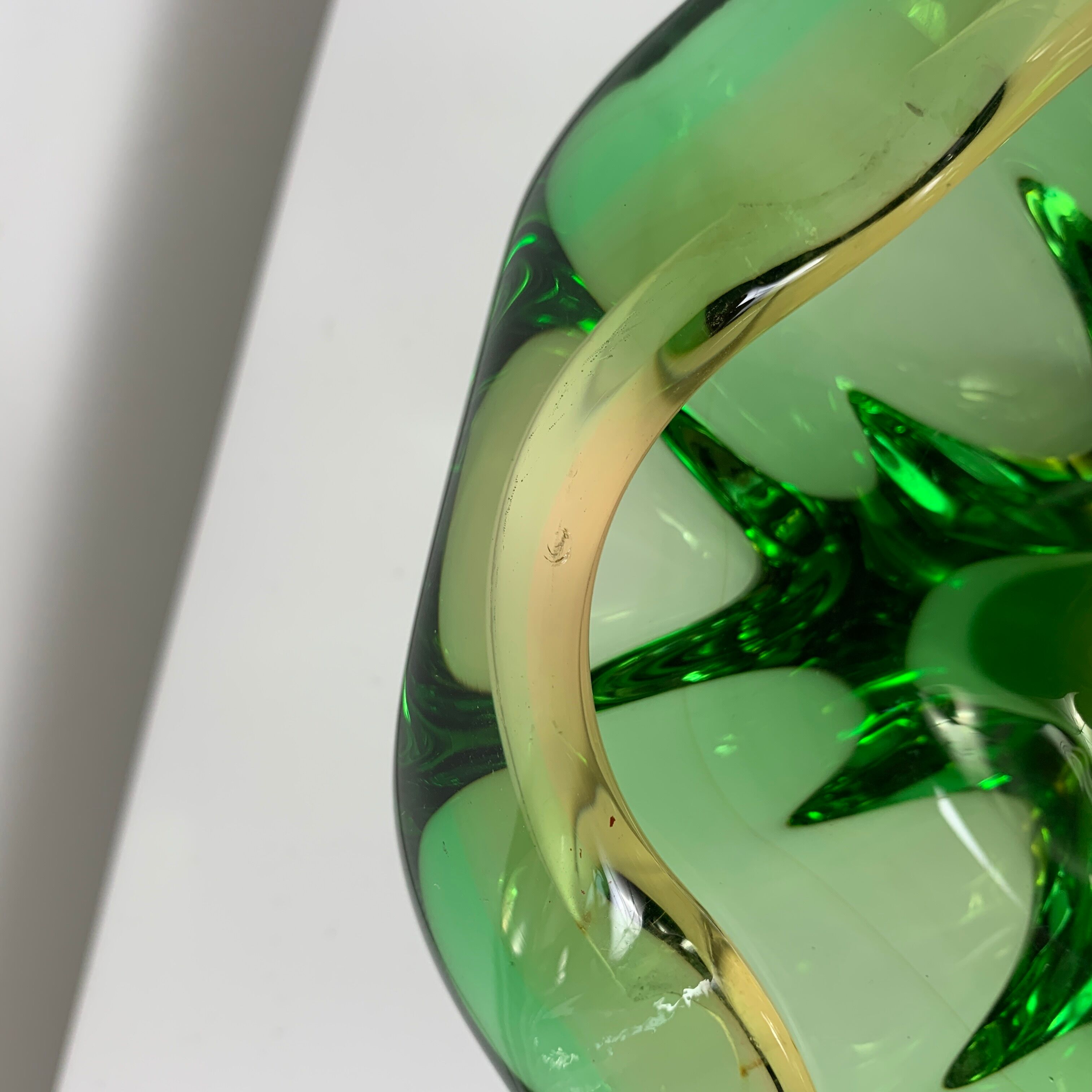 Empty ashtray green glass pocket Murano