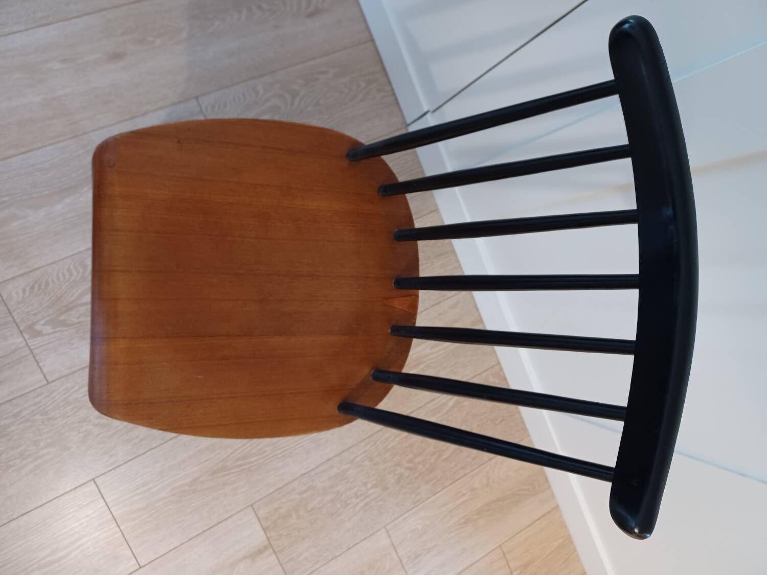Fanett chair by Ilmari Tapiovaara