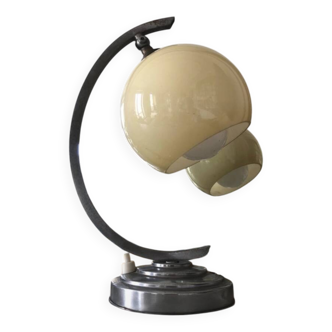 Art Deco lamp in yellow opaline glass