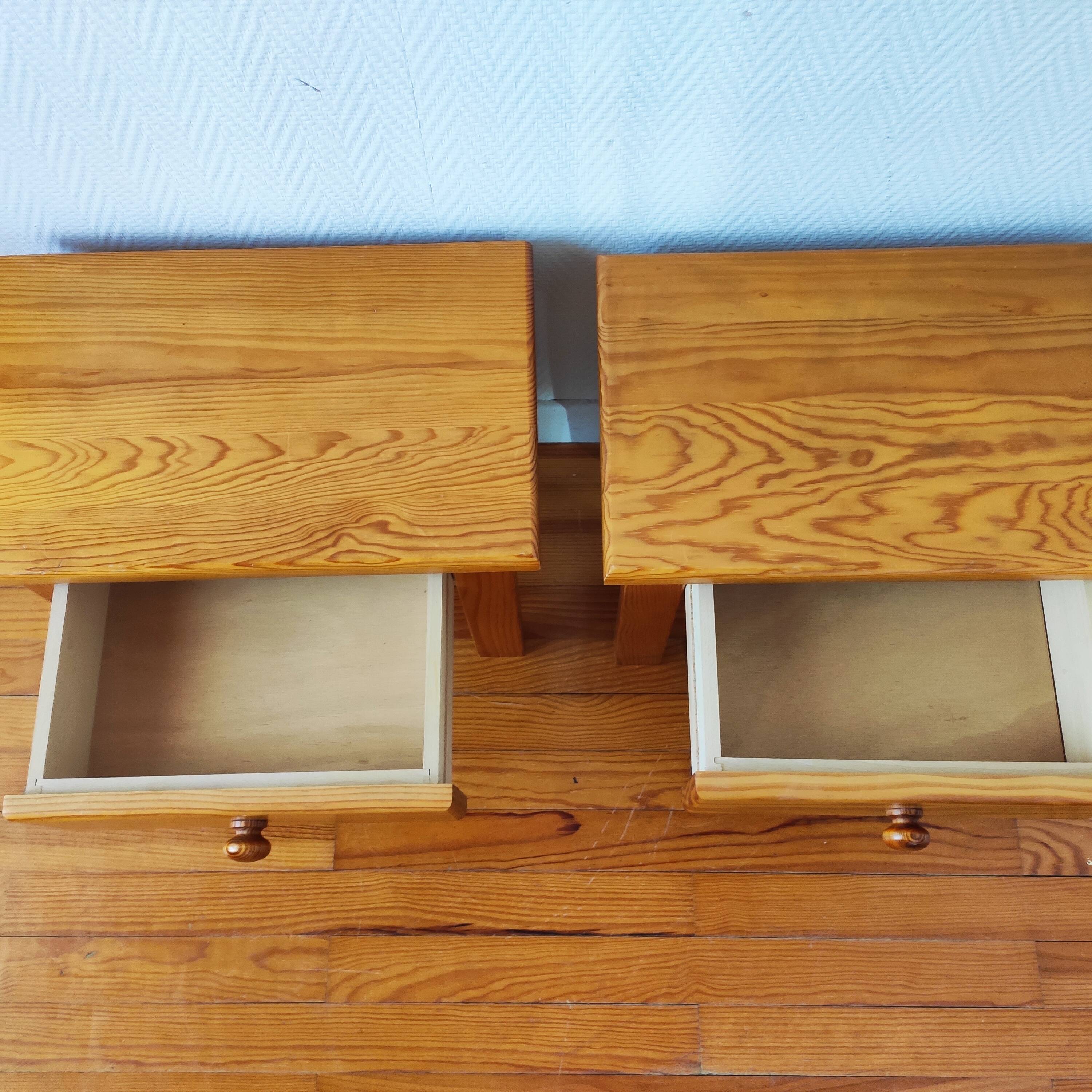 Paire de tables de nuit vintage 1980