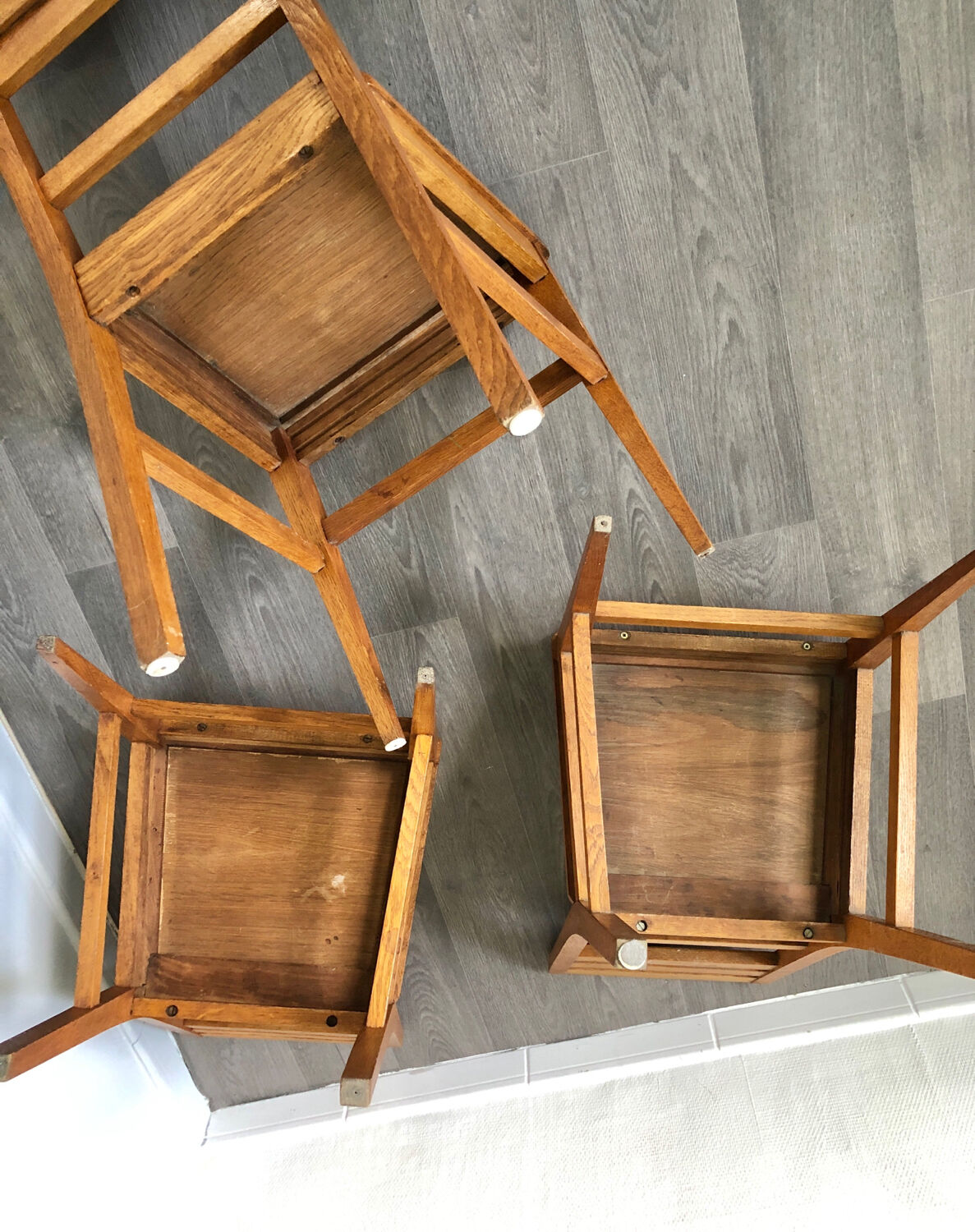 Set of 3 oak chairs from the 50s reconstruction period