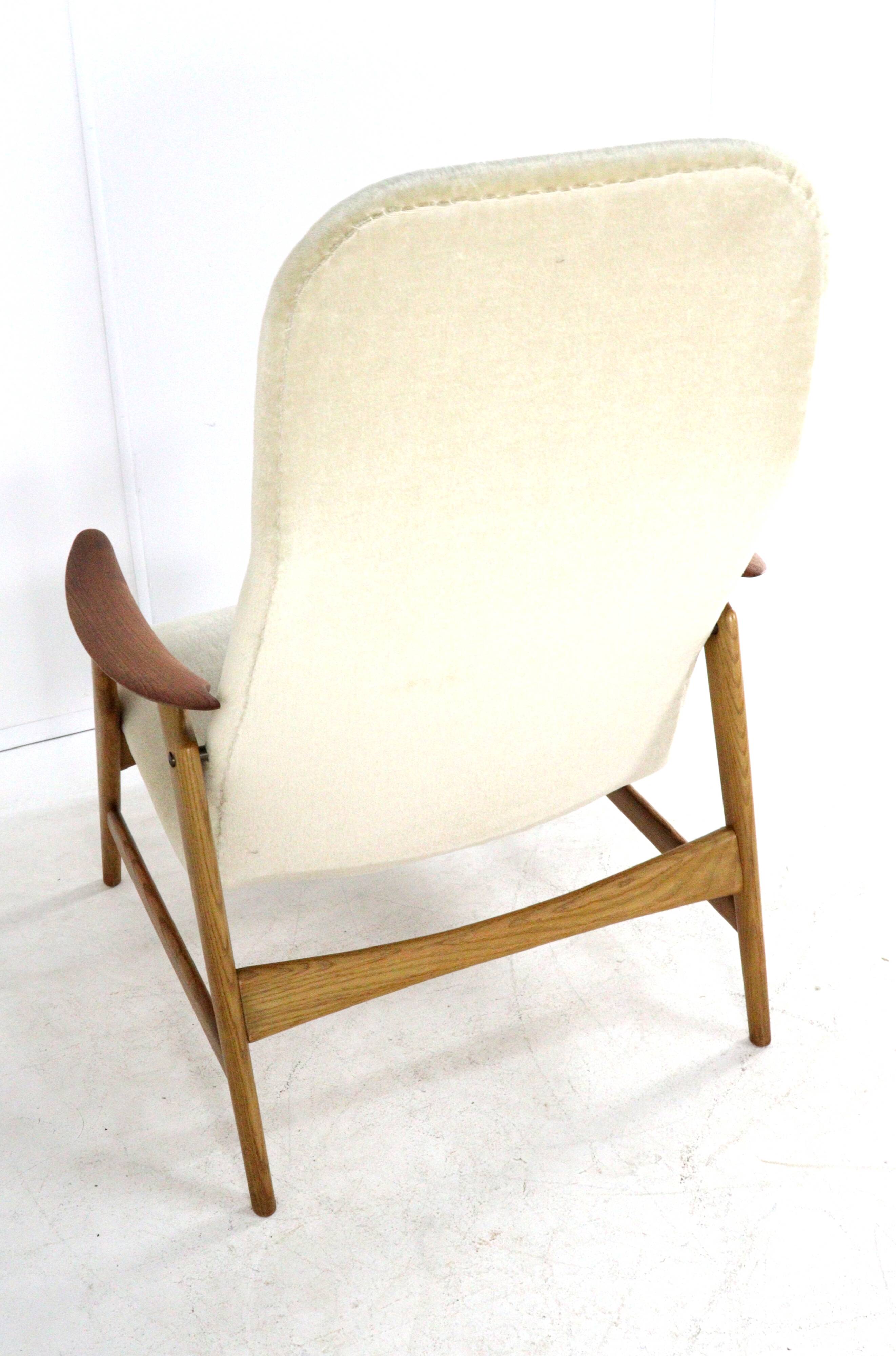 Dokka Møbler Model 500 – Frode Braathen & Hans Brattrud - highback
