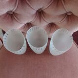 3 lampshades of glass lamp