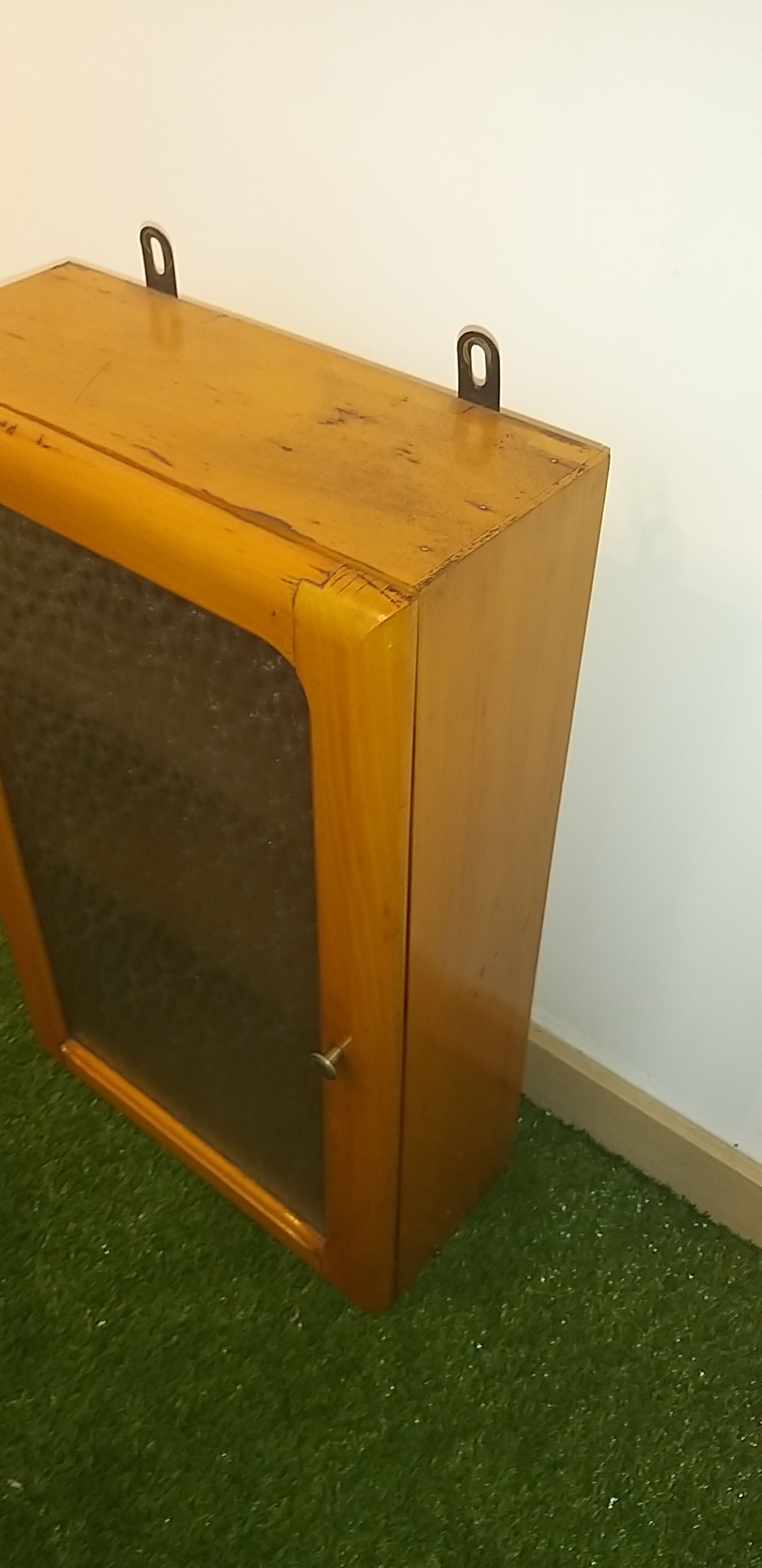 Armoire de toilette en hêtre