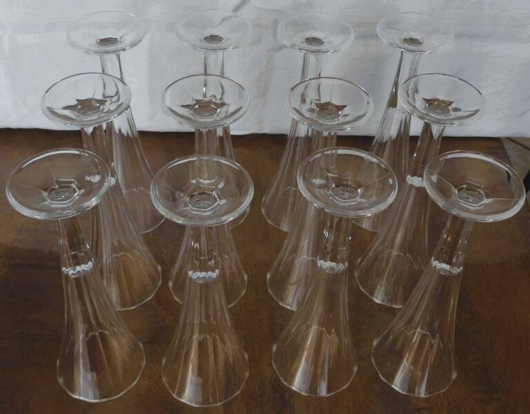 12 vintage champagne flutes